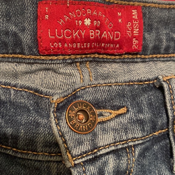 Lucky Brand size 2/26 ripped women’s jeans - Picture 7 of 15